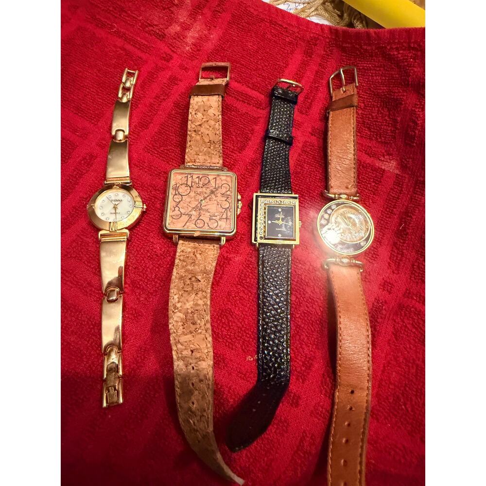 Vintage Quartz Watch Lot Not Running Futura Vienna Cardini Xandu (663)